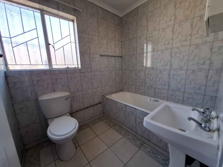3 Bedroom Property for Sale in Universitas Free State